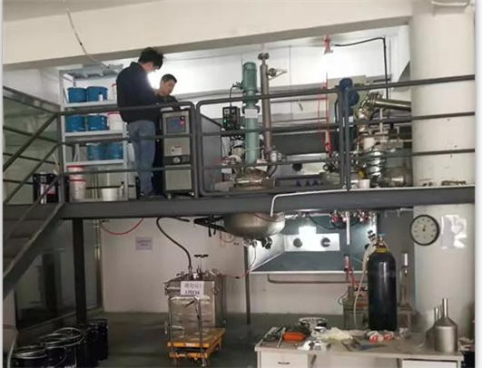 山東反應(yīng)釜導(dǎo)熱油加熱器，油加熱器系統(tǒng)，反應(yīng)釜油循環(huán)控溫系統(tǒng)