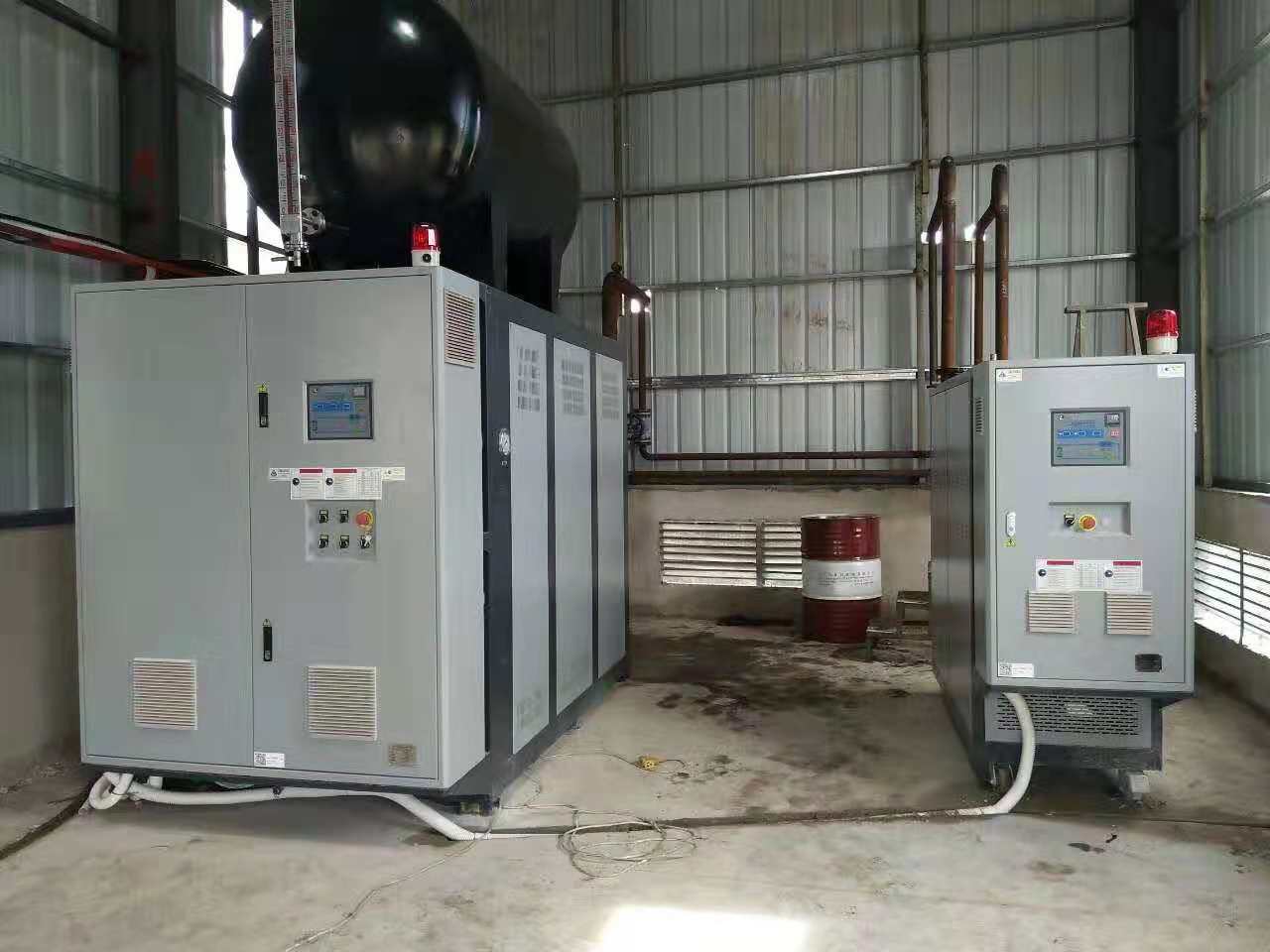 油循環(huán)式加熱器,導(dǎo)熱油循環(huán)模溫機(jī)